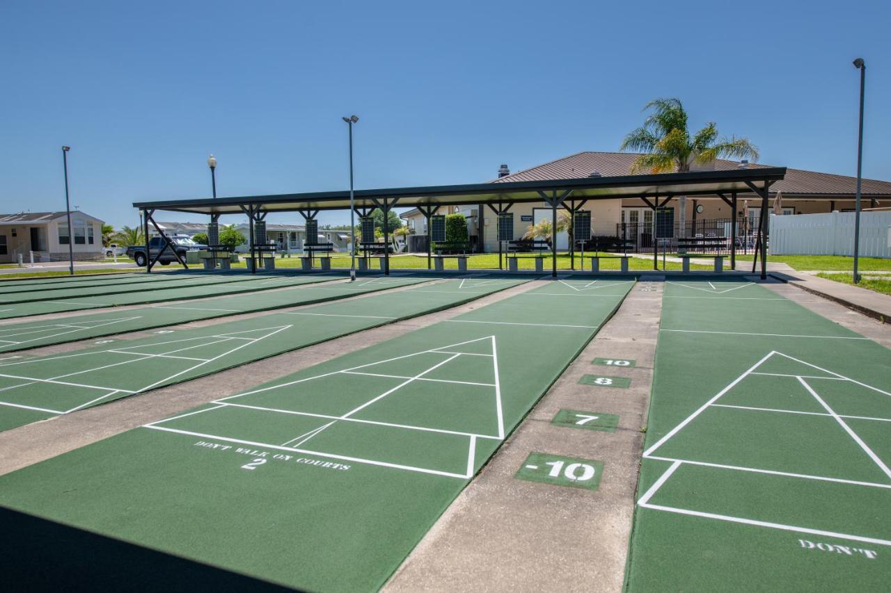 Majestic Oaks RV Resort Zephyrhills Zewnętrze zdjęcie